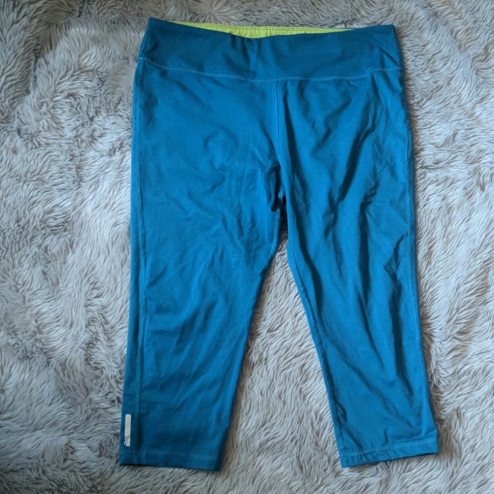 Marika Tek Teal Capris